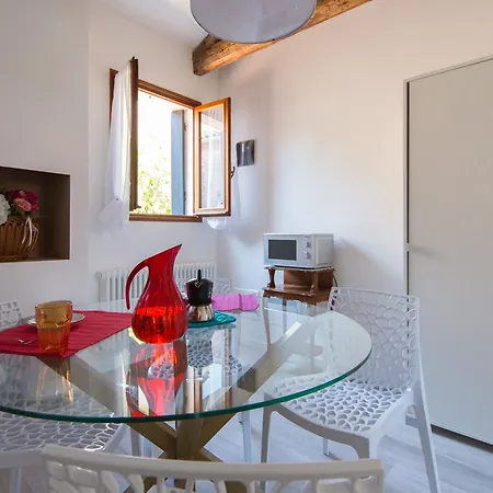 Apartment Giardino Segreto *
